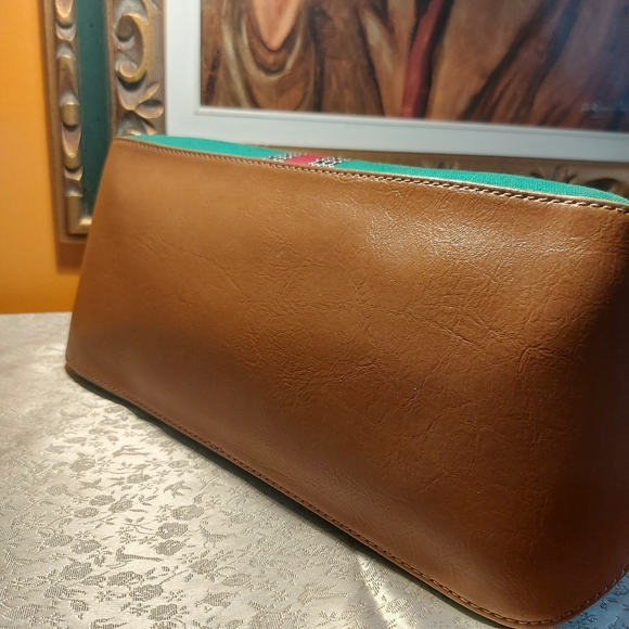 Tommy Hilfiger handbag in canvas - Picture 6 of 8